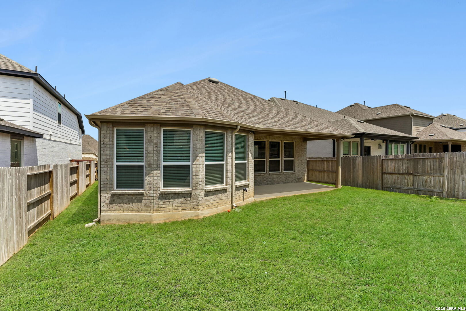 main property photo 24