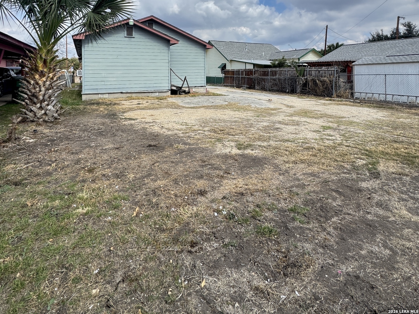 main property photo 14