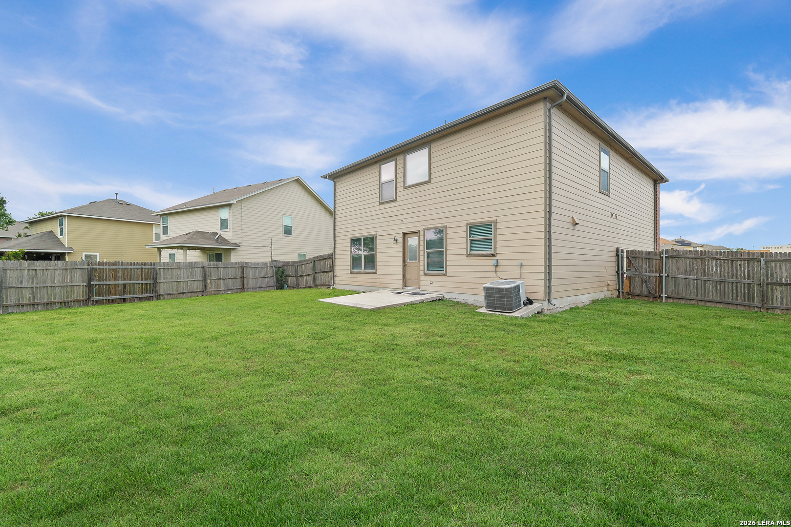 main property photo 23