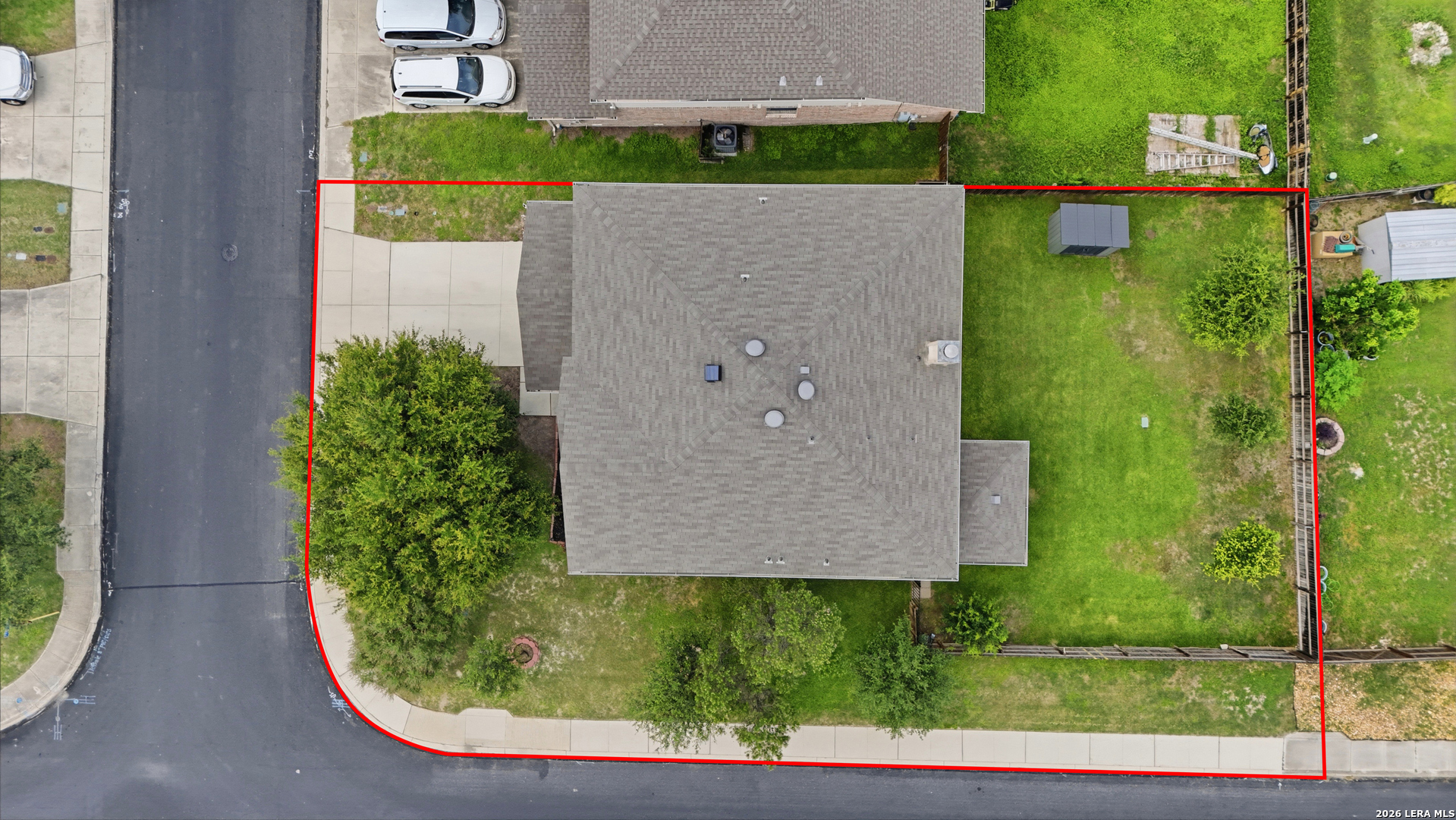 main property photo 31