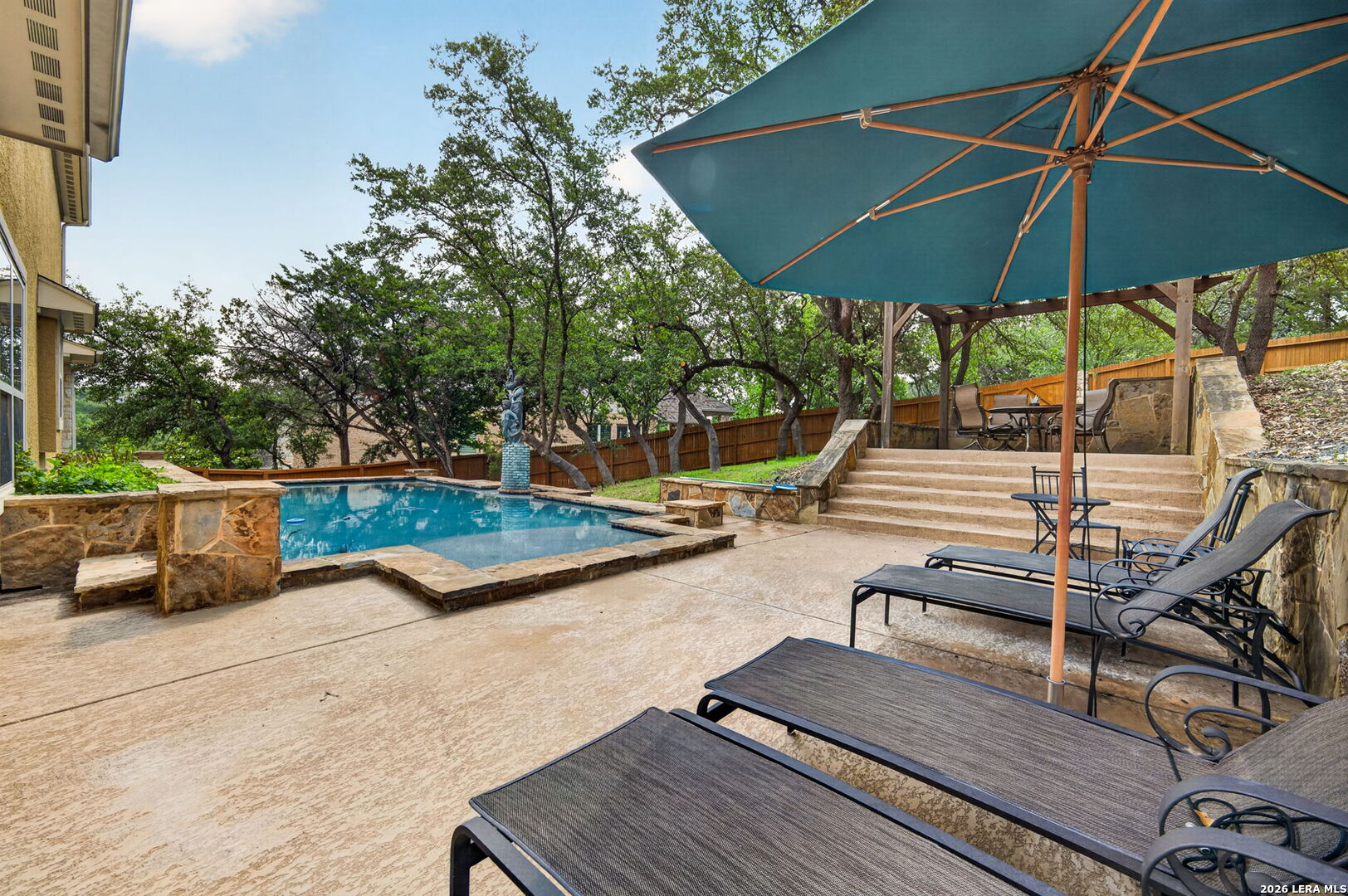 main property photo 50