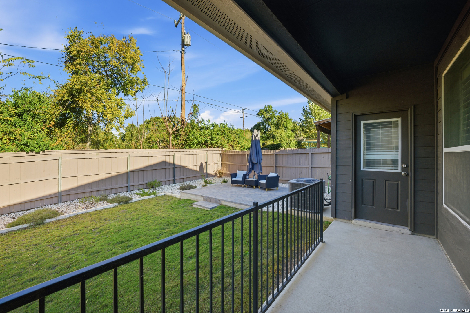 main property photo 22