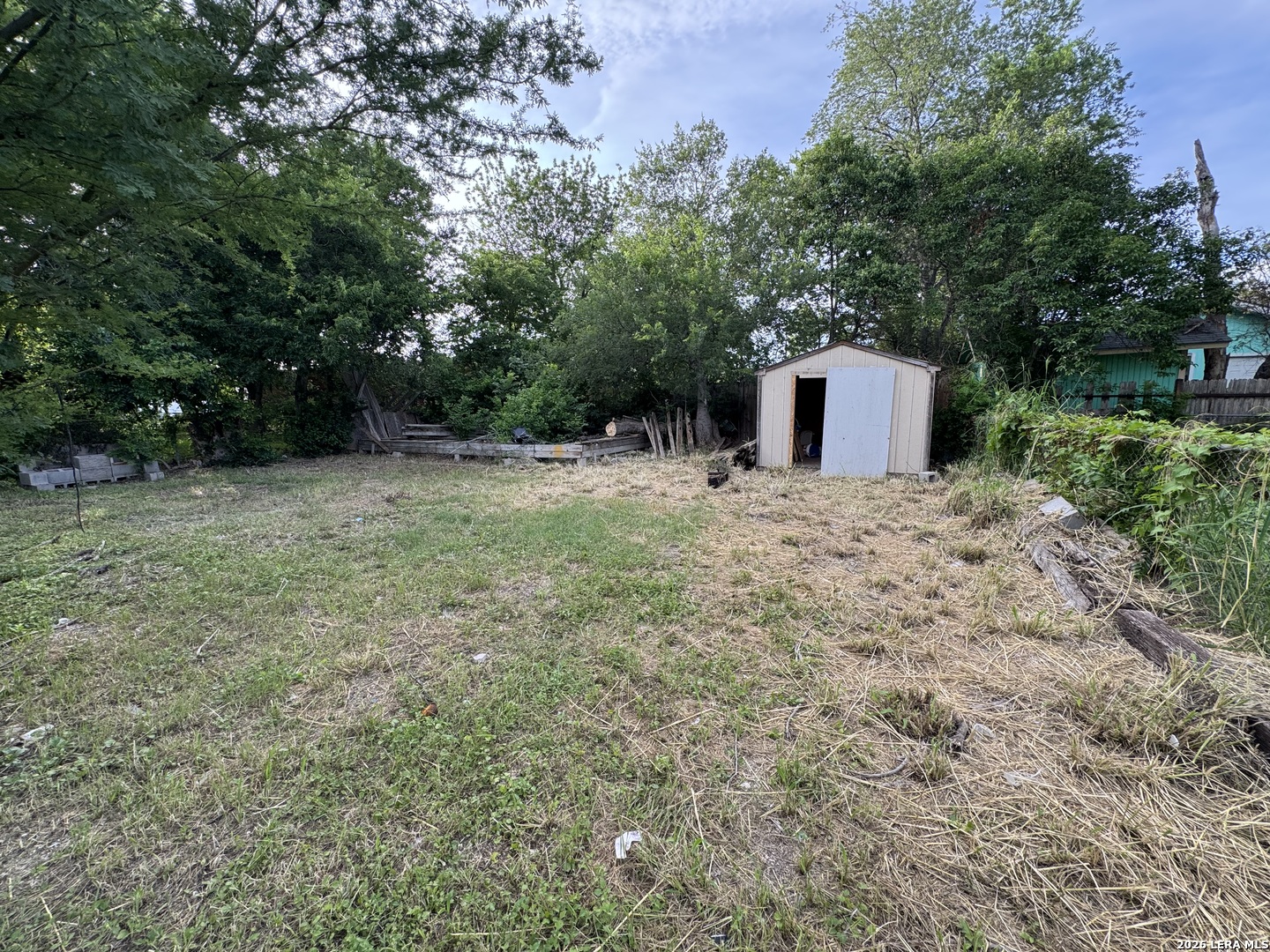 main property photo 9