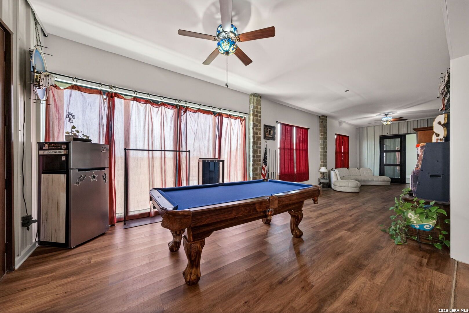 main property photo 25