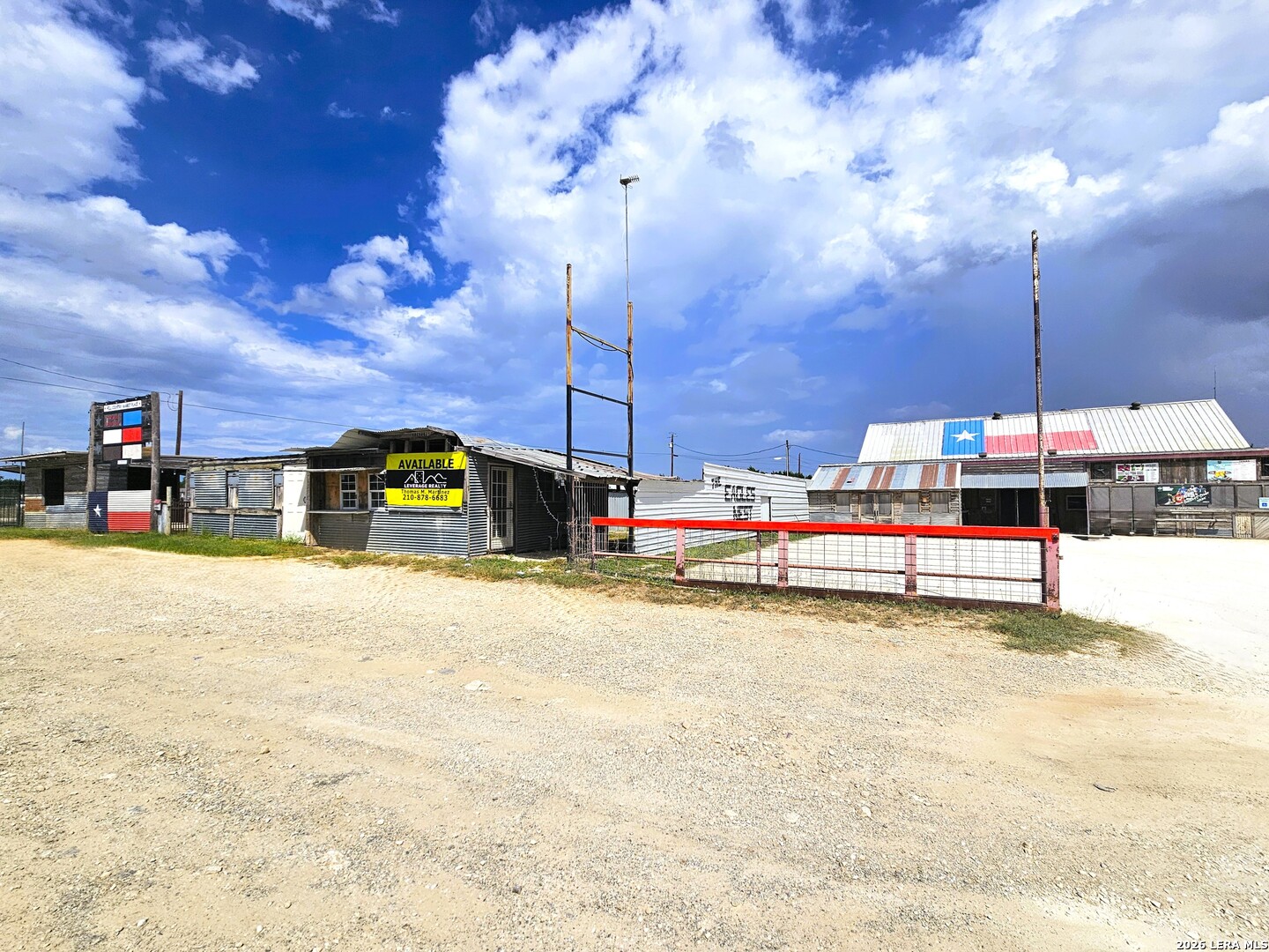 main property photo 13