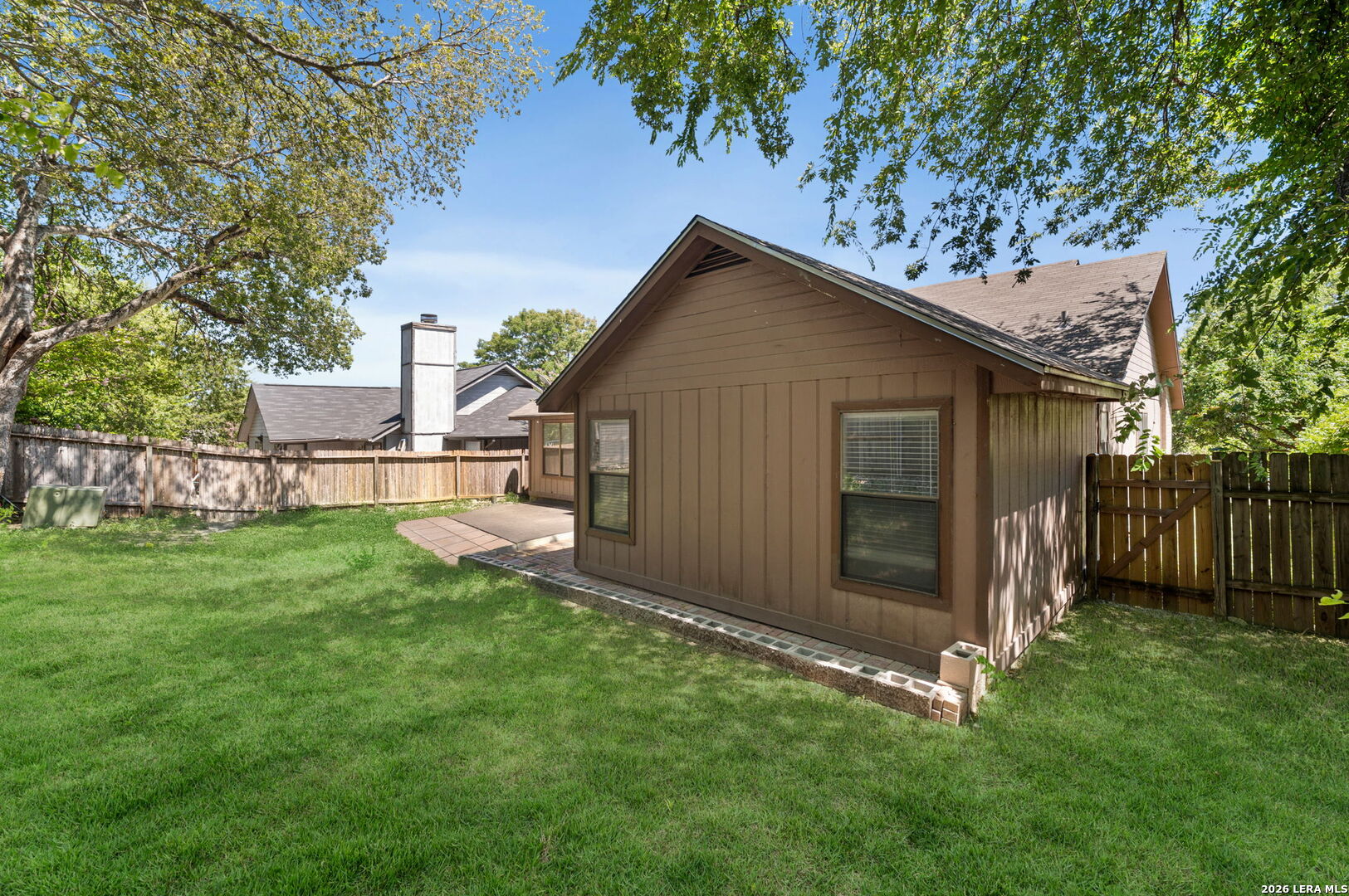 main property photo 21