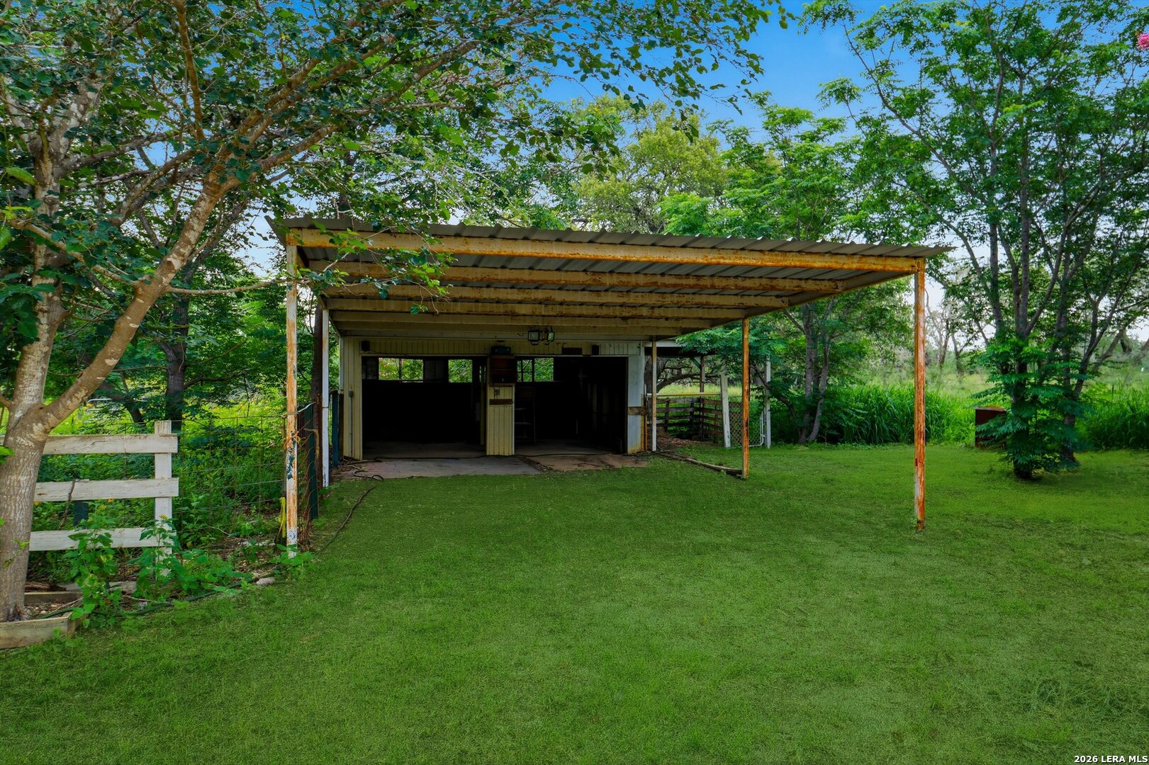 main property photo 21