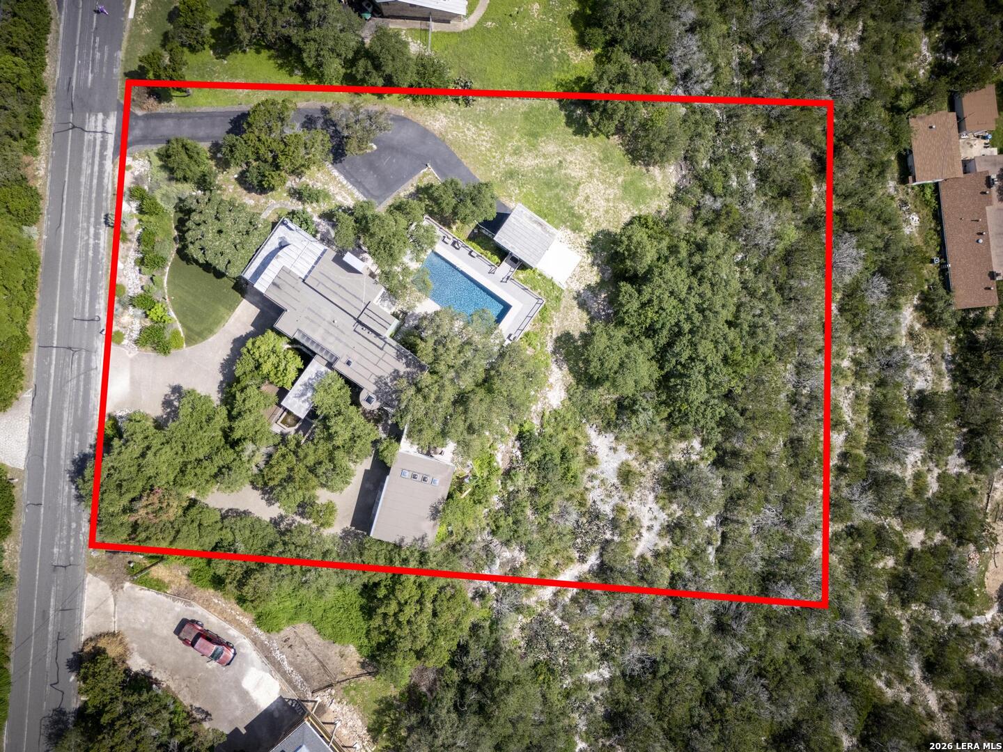 main property photo 5