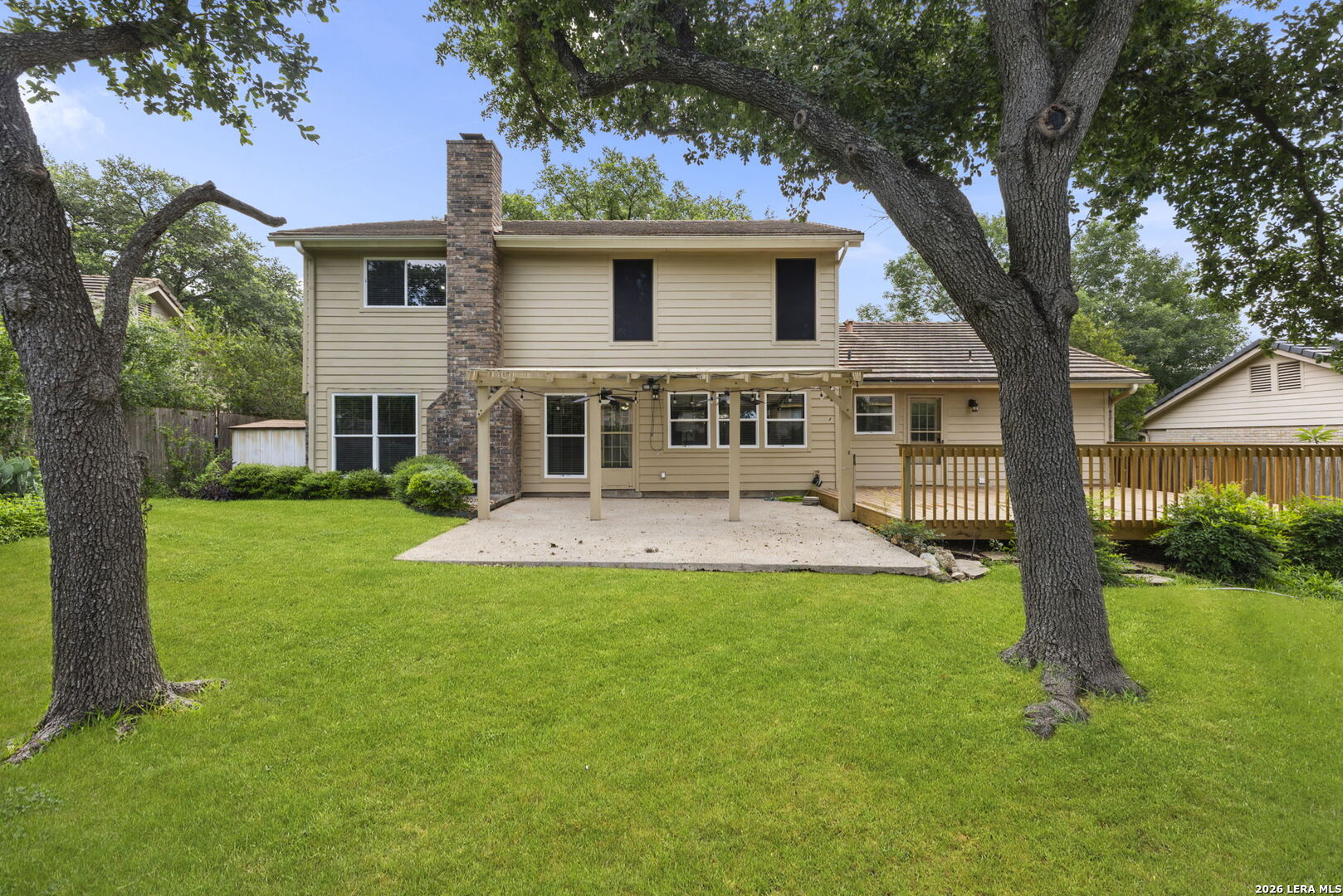 main property photo 28