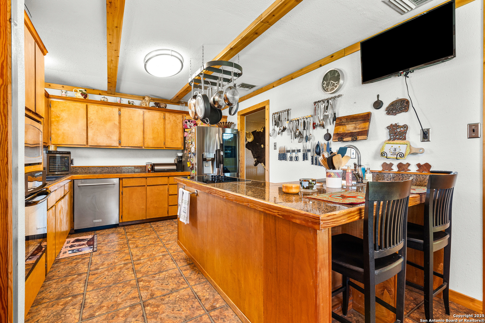 main property photo 15