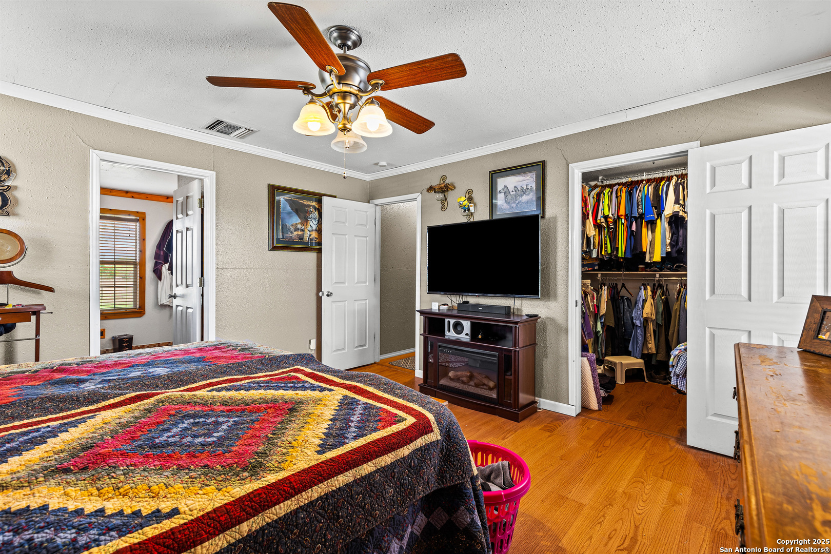 main property photo 20