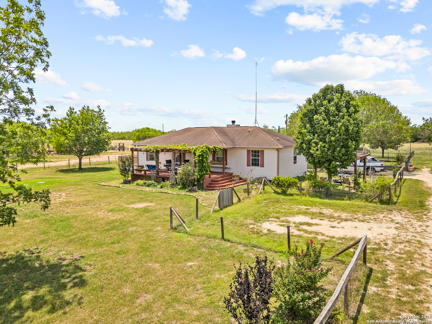main property photo 3