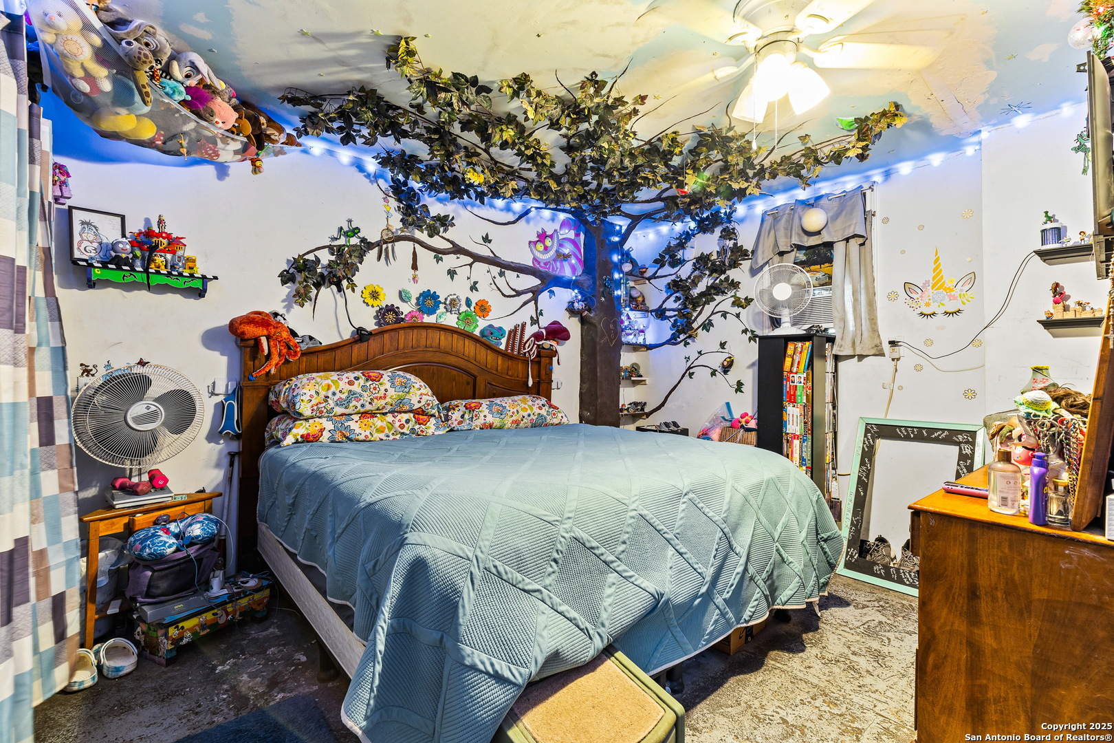 main property photo 41