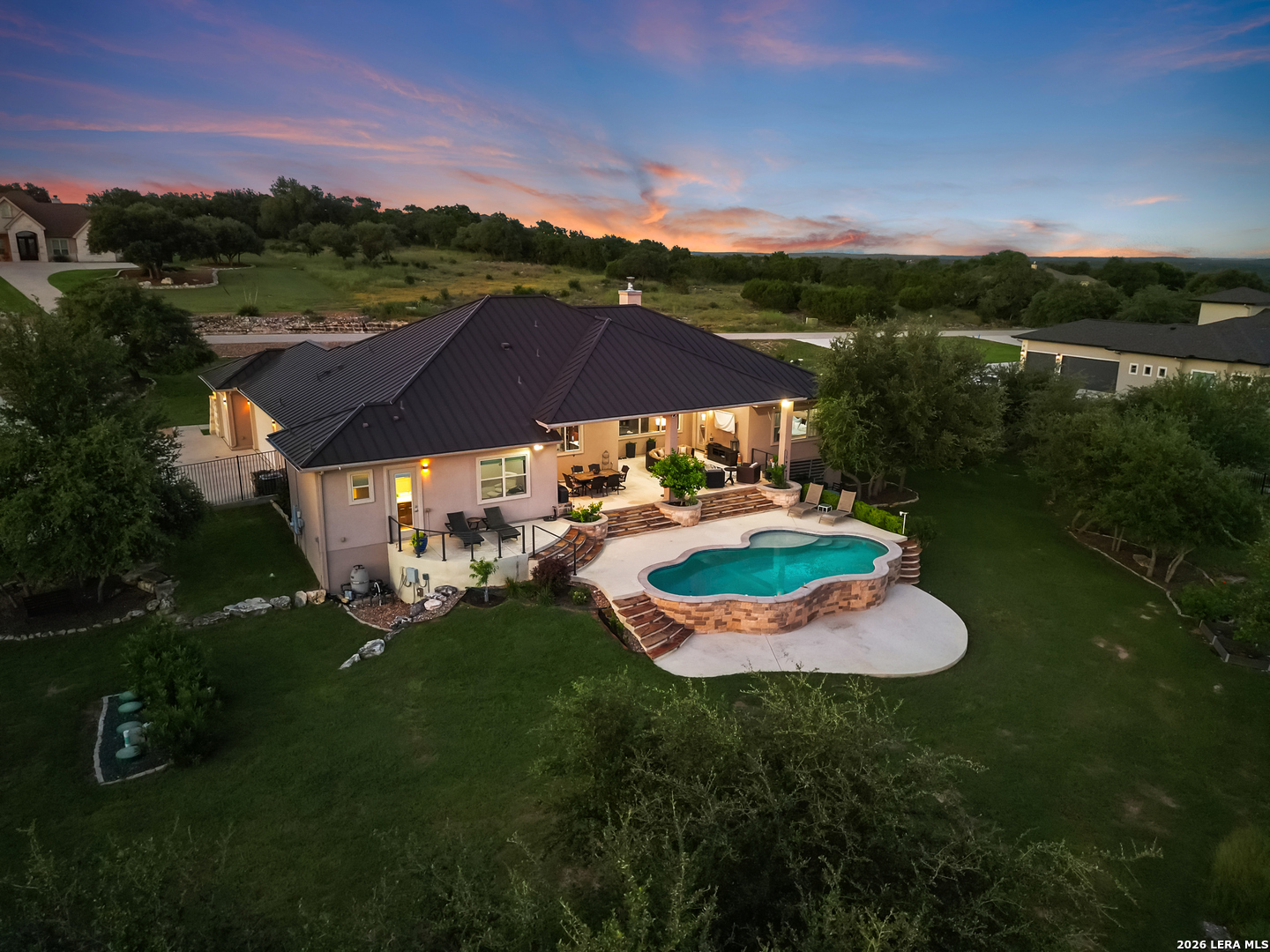main property photo 41