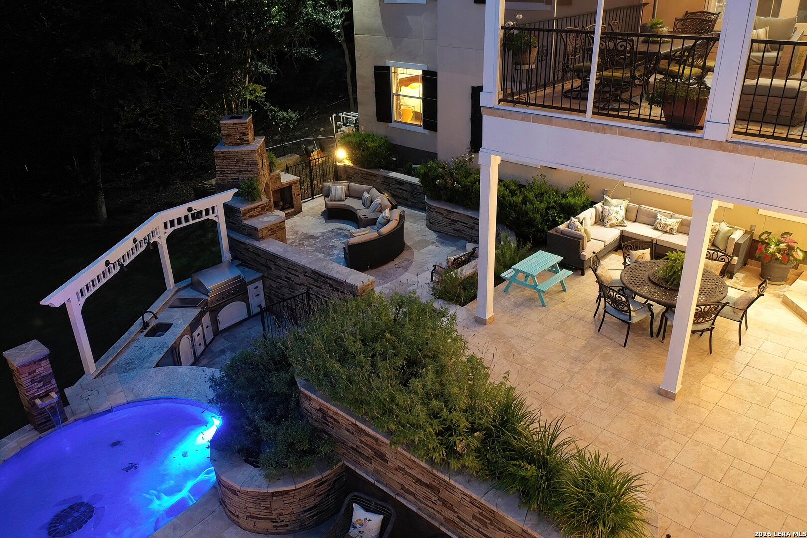 main property photo 51