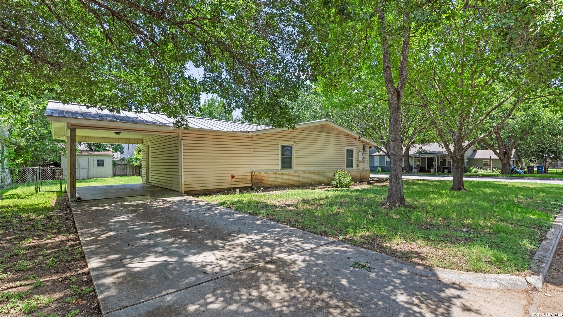 main property photo 22