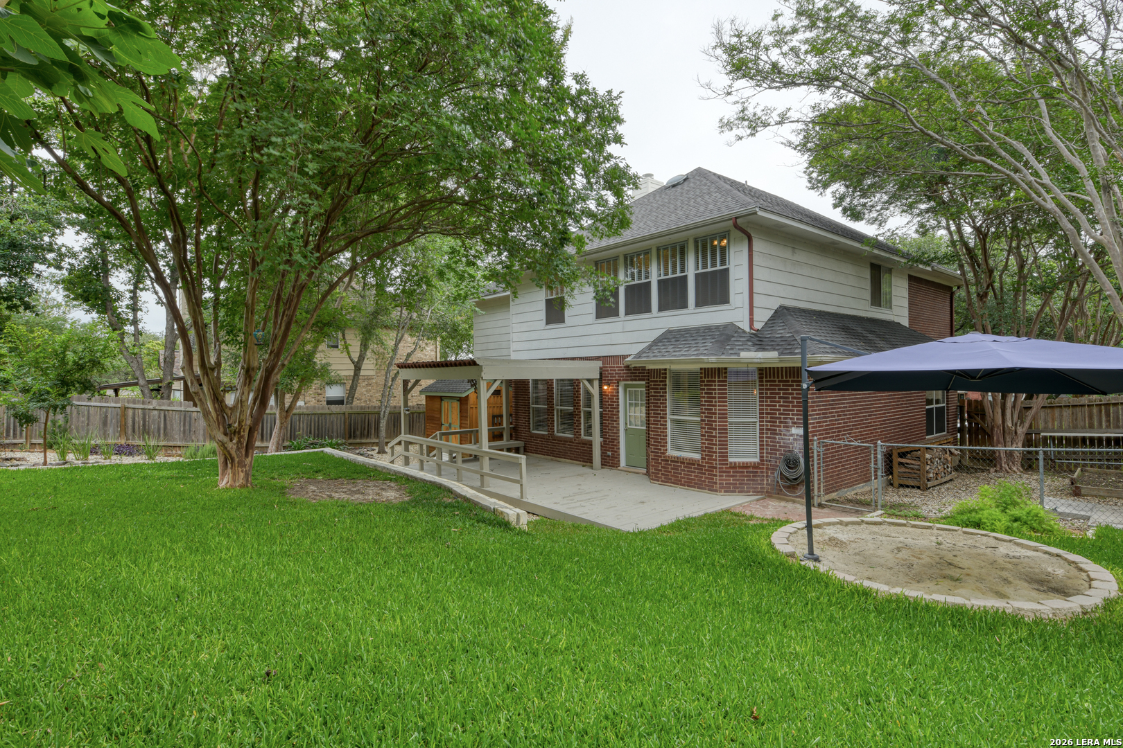 main property photo 40