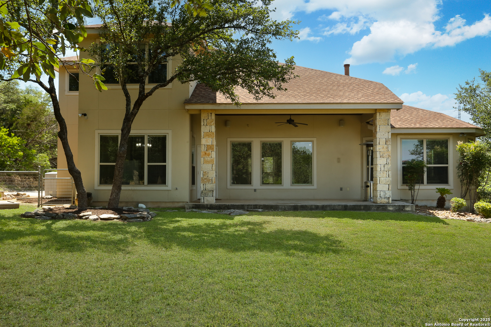 main property photo 30