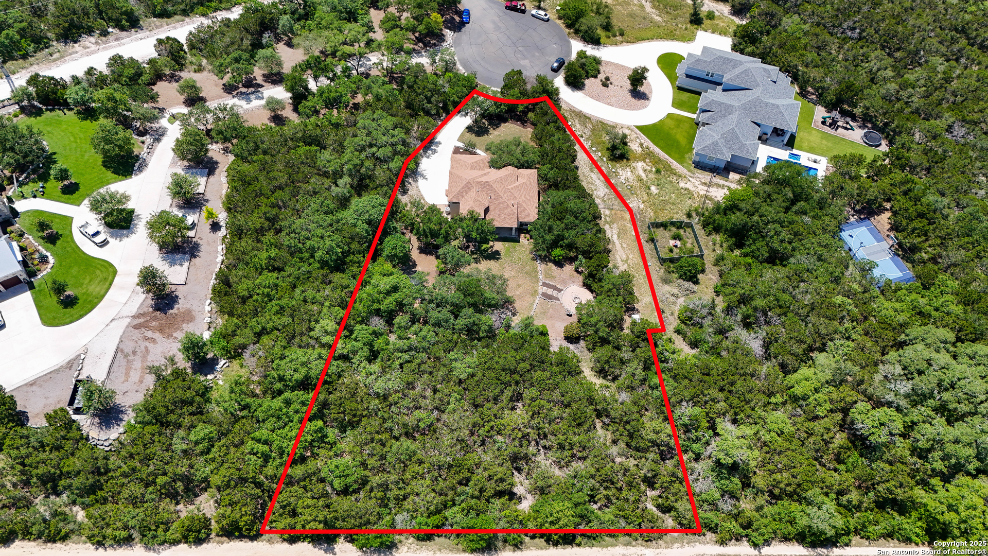 main property photo 38