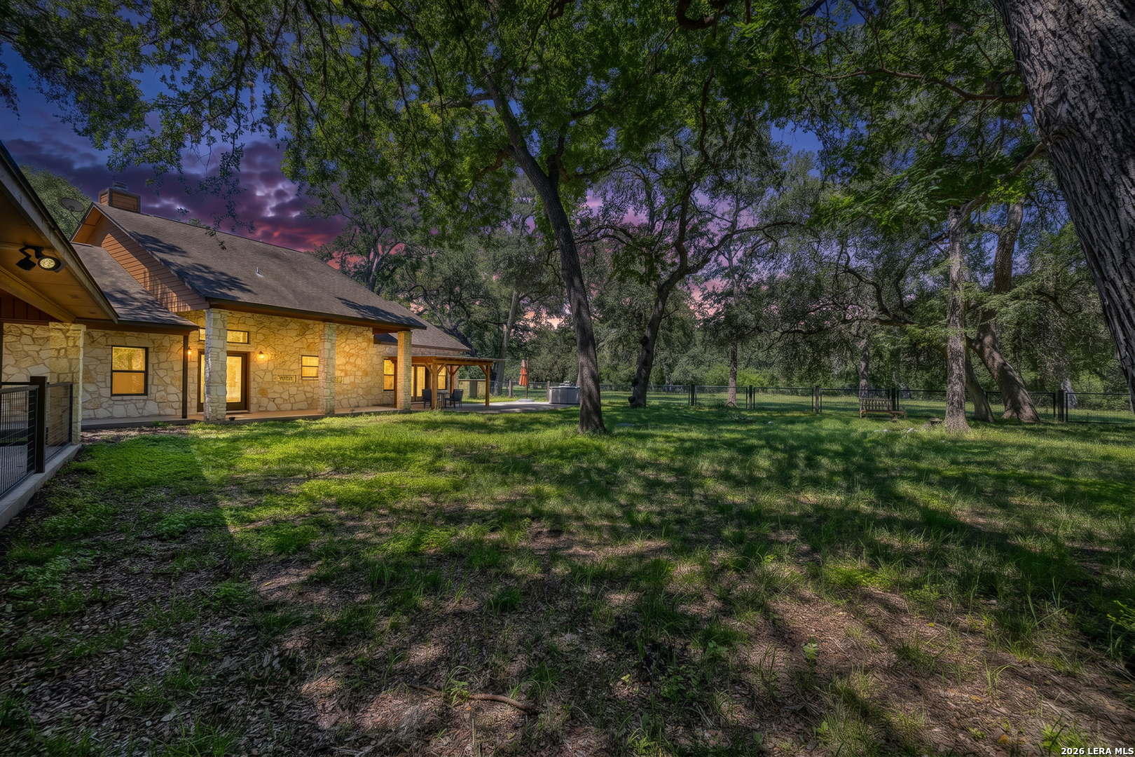 main property photo 10