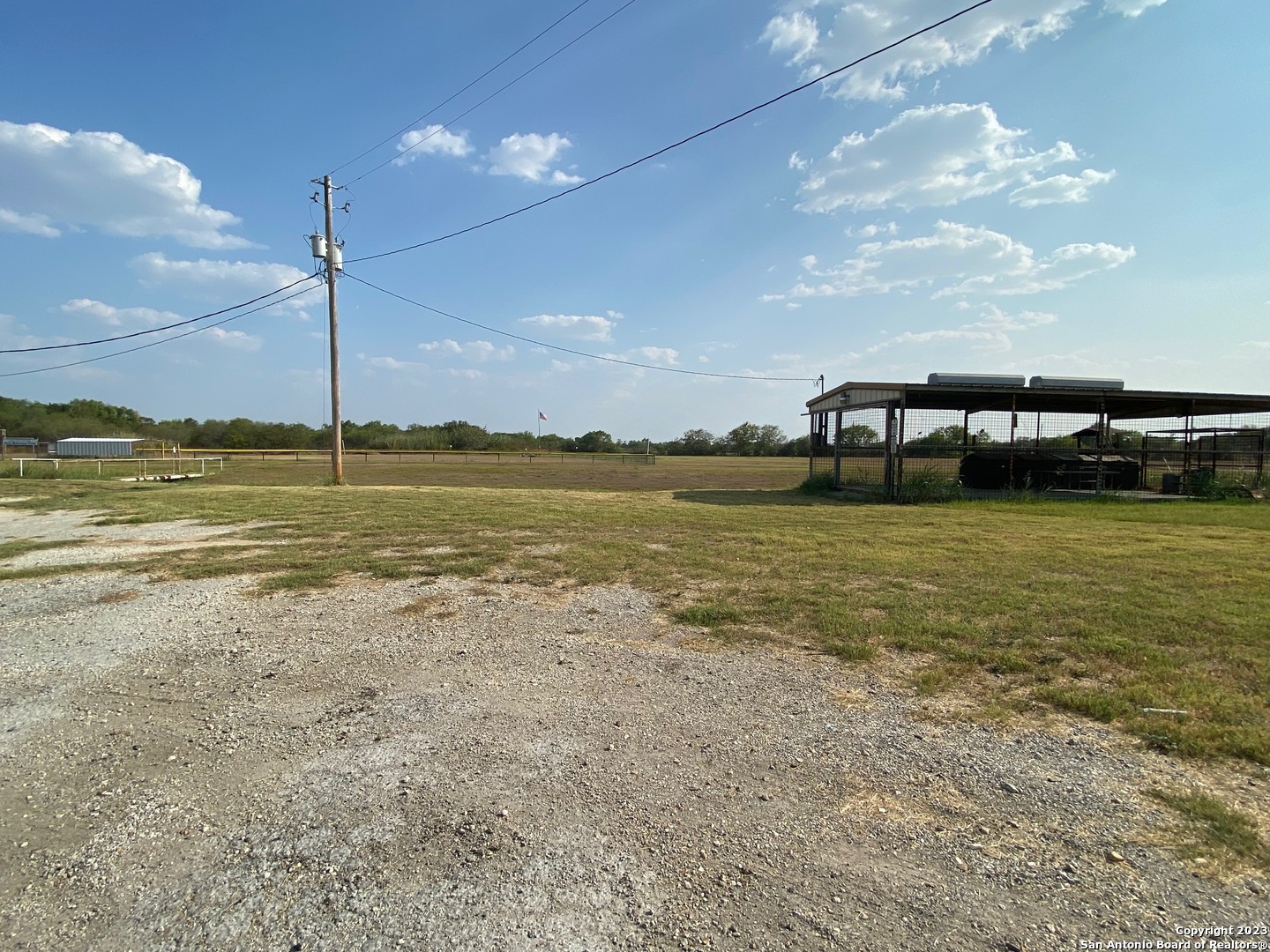 main property photo 8