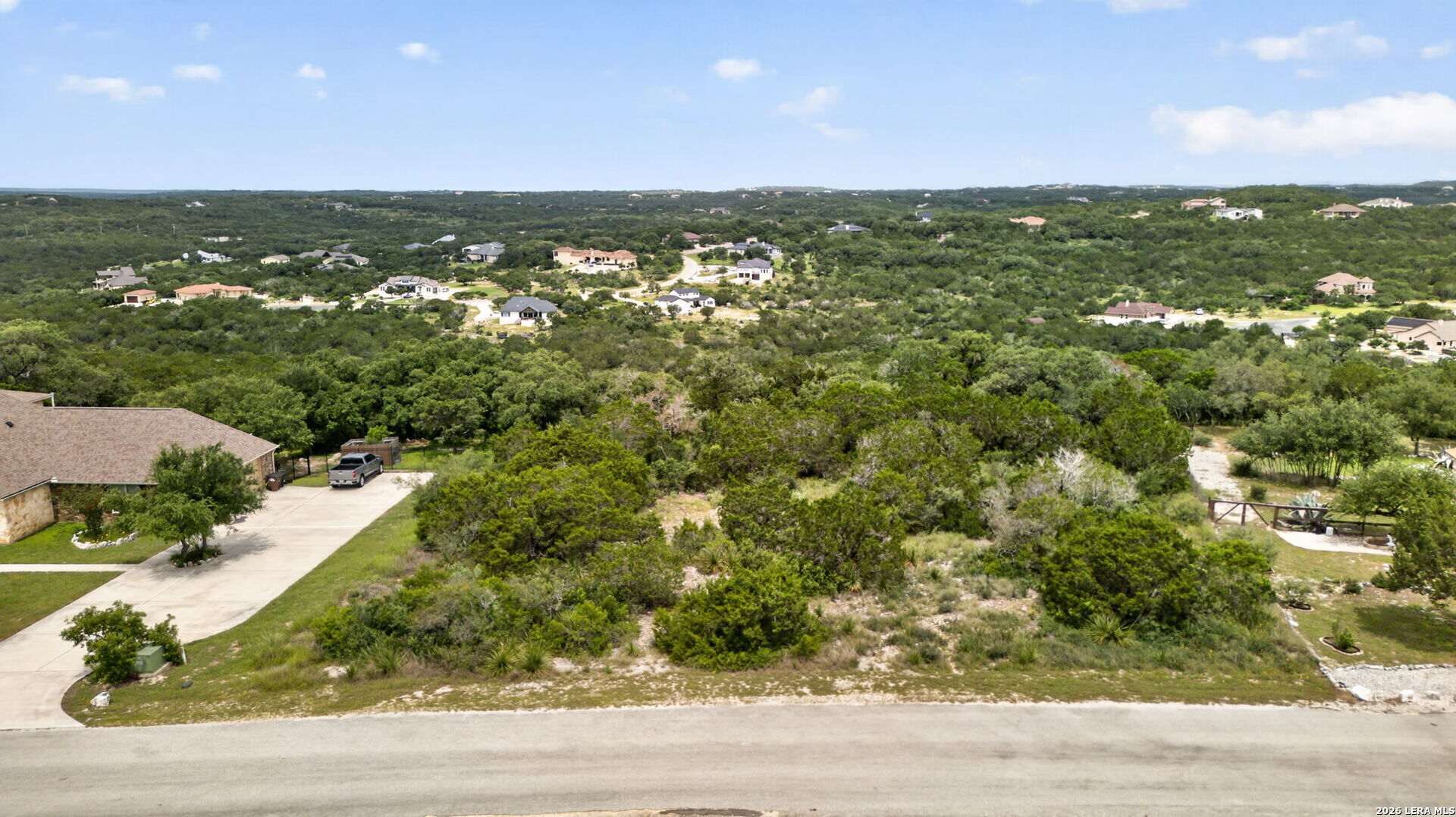 main property photo 11