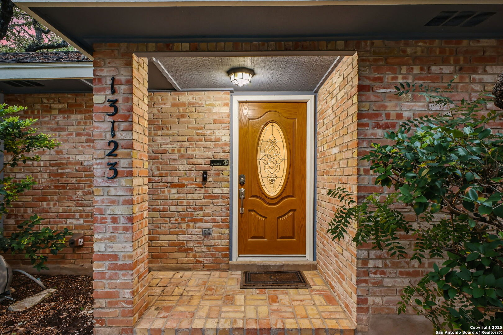 main property photo 12