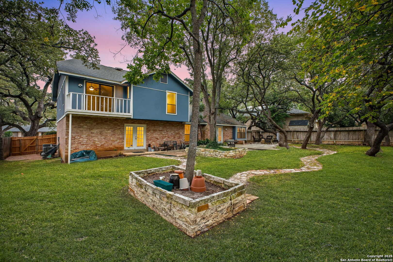 main property photo 41
