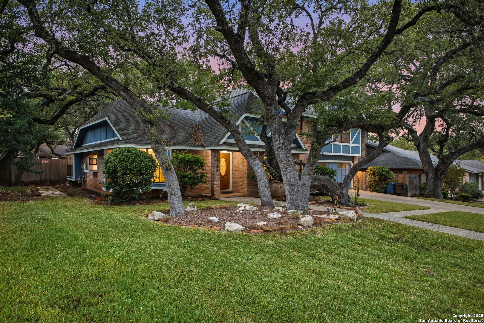 main property photo 8