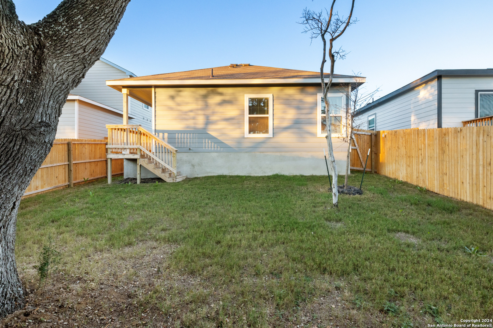 main property photo 21