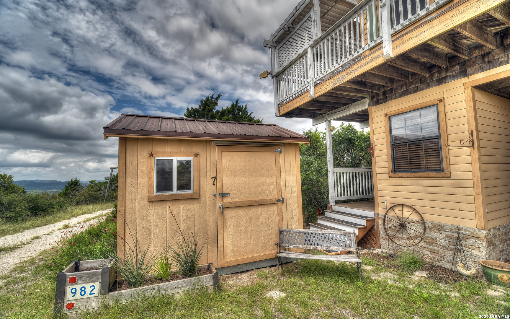 main property photo 24