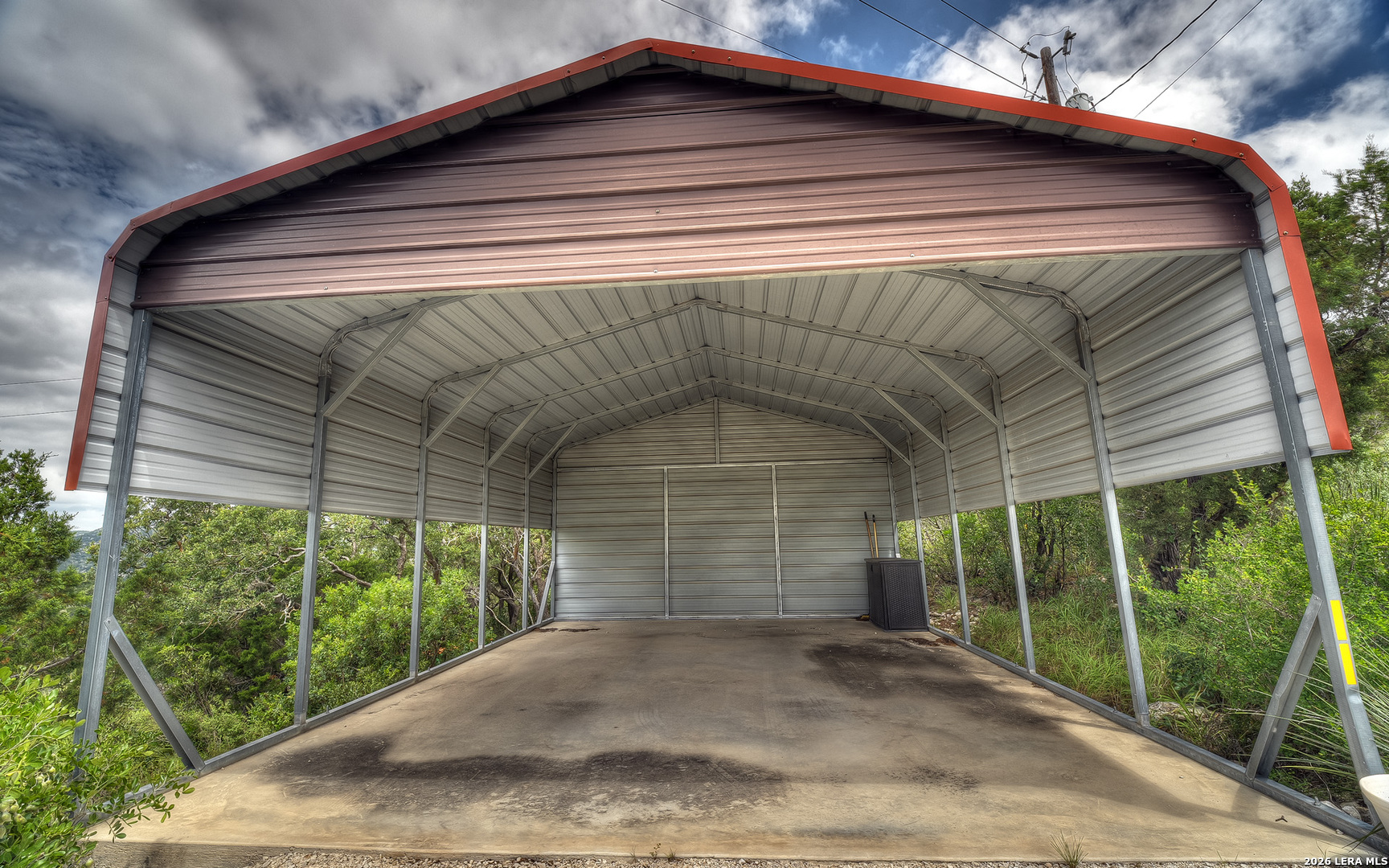 main property photo 35