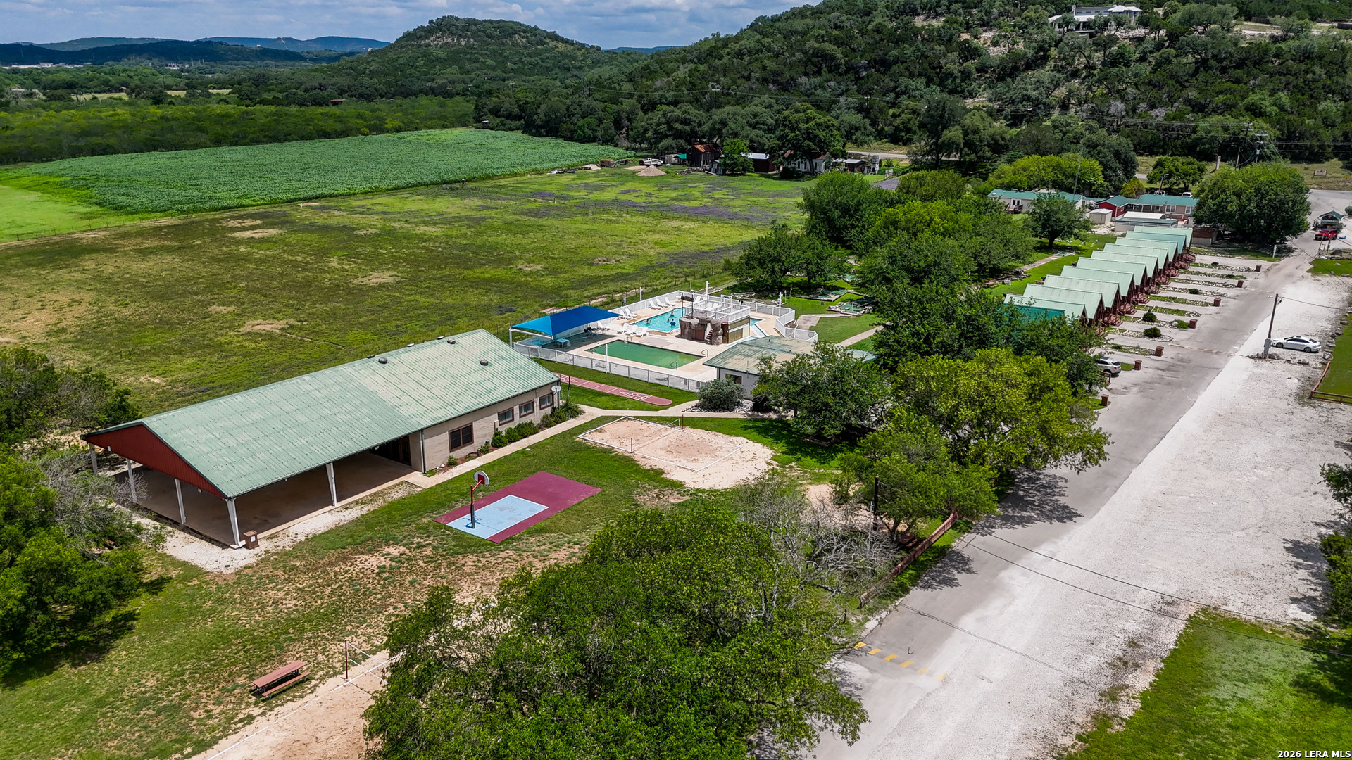 property viewer photo 46