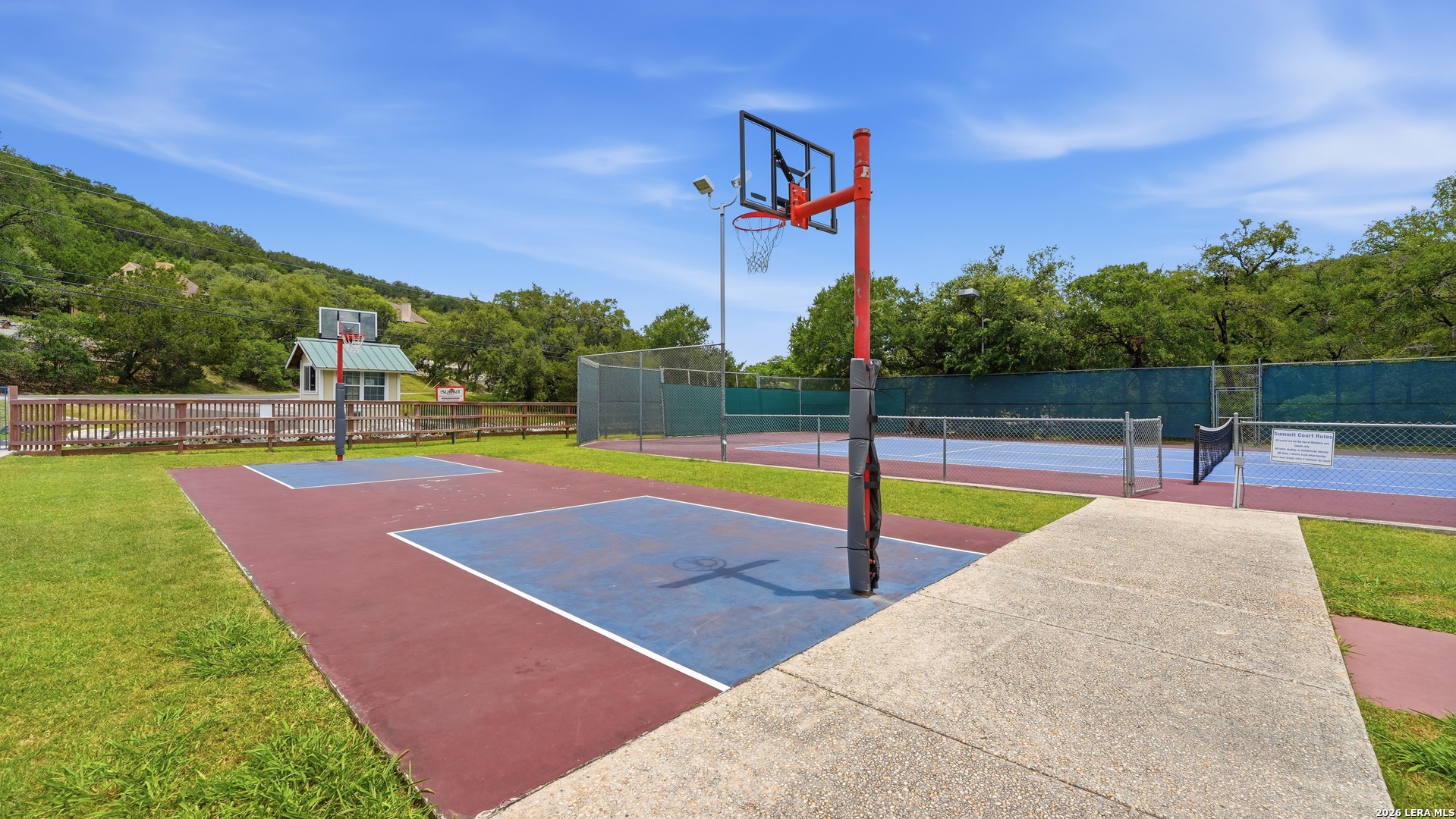 property viewer photo 8