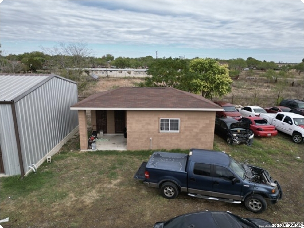 main property photo 2
