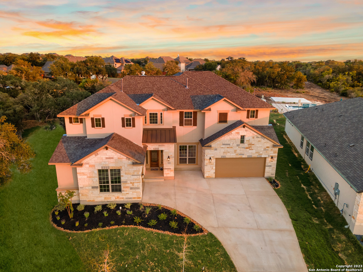 main property photo 38