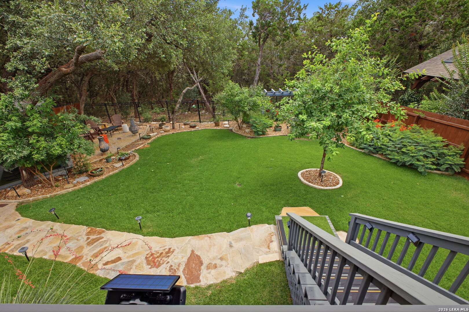 main property photo 37