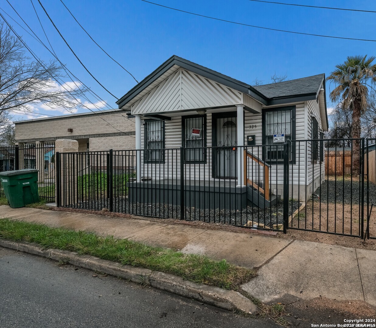 main property photo 1