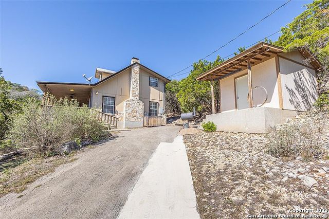 main property photo 43
