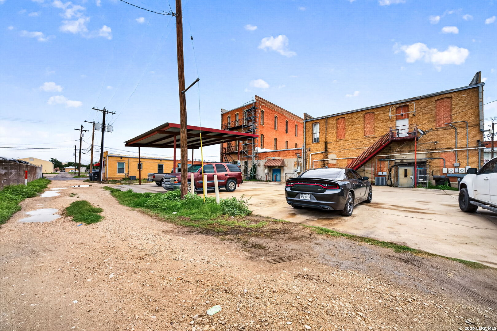 main property photo 29