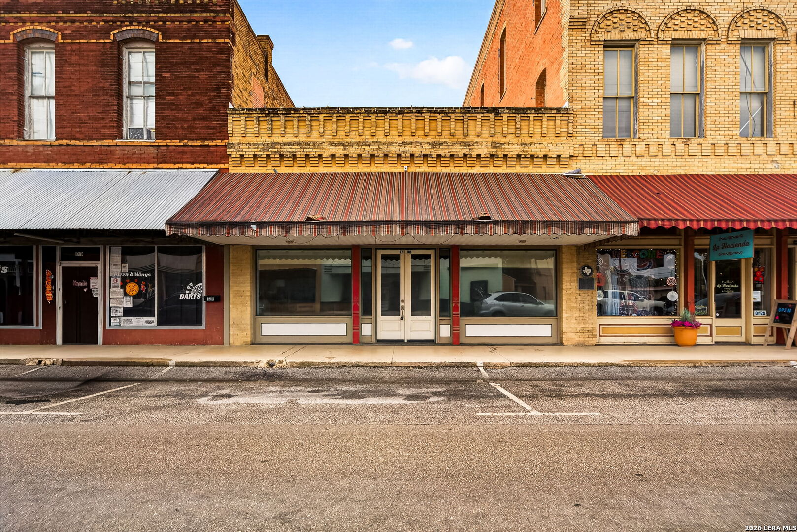 main property photo 6