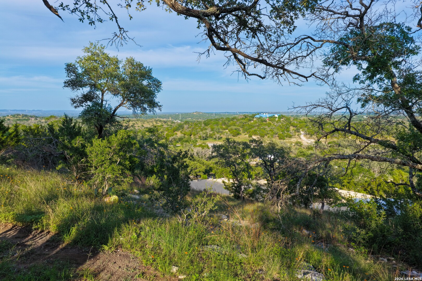 main property photo 9