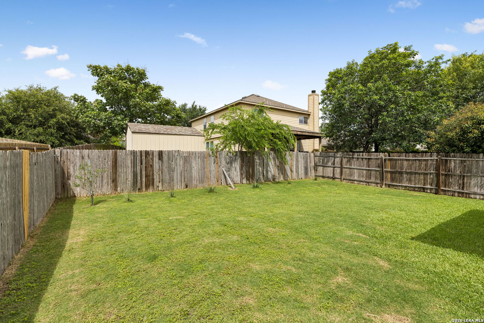 main property photo 40