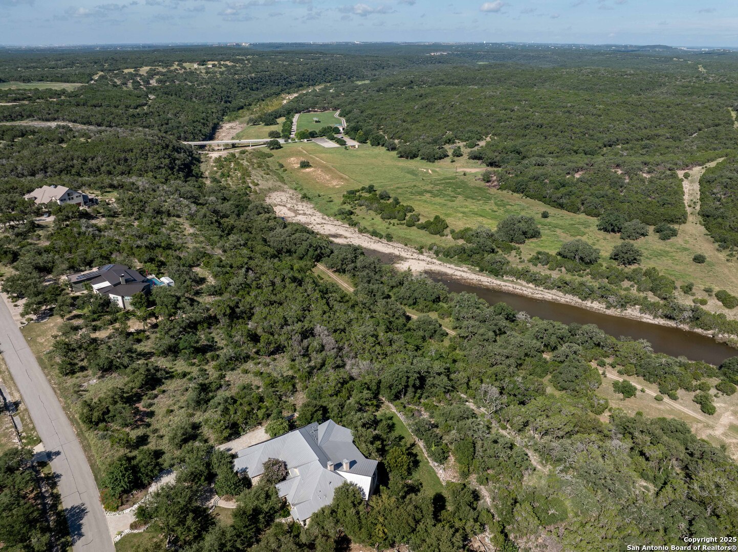 main property photo 22