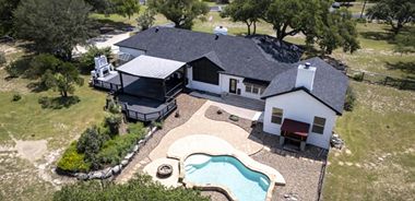 image of property with 3 Bed | 2 Bath | 3,423 Sqft