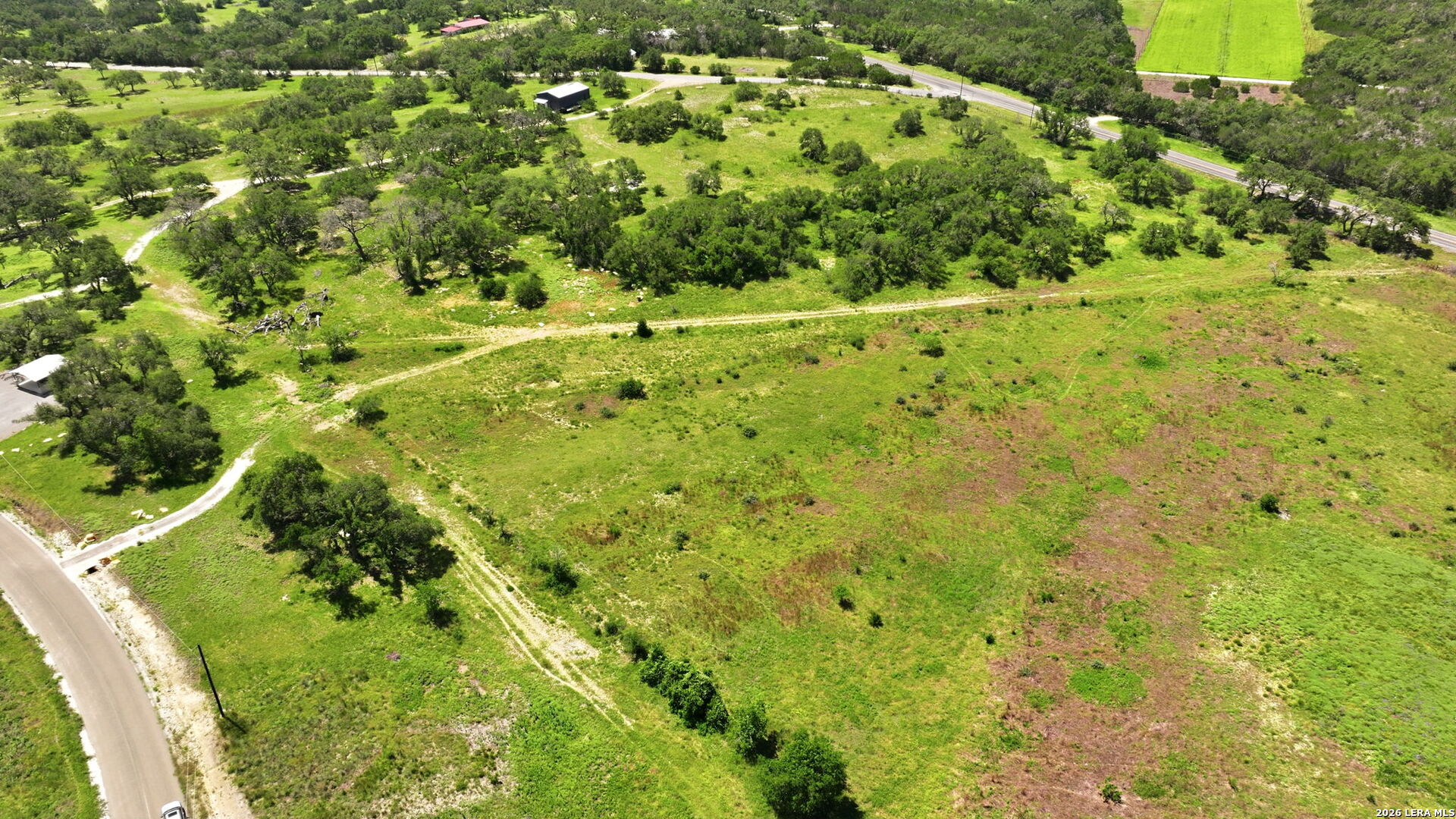 main property photo 16