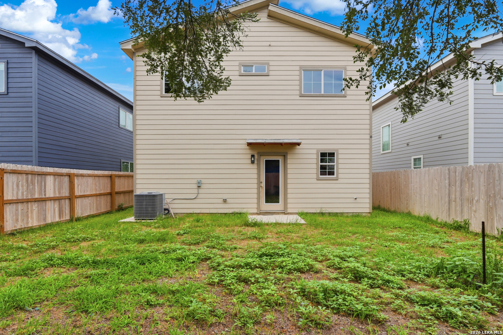 main property photo 13
