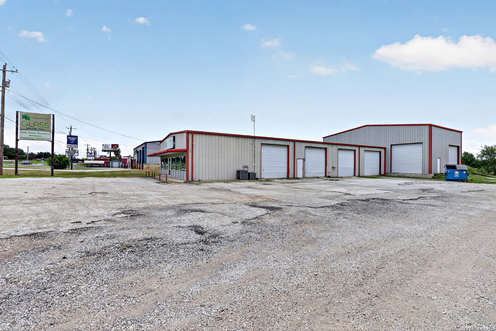 main property photo 10
