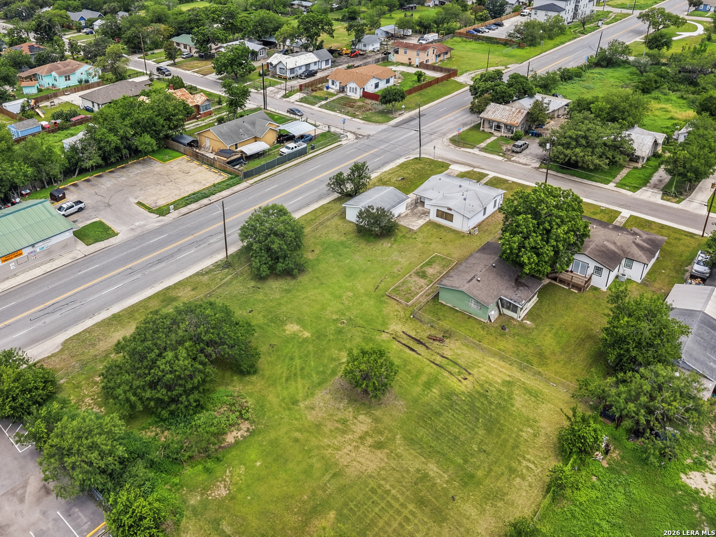 main property photo 27