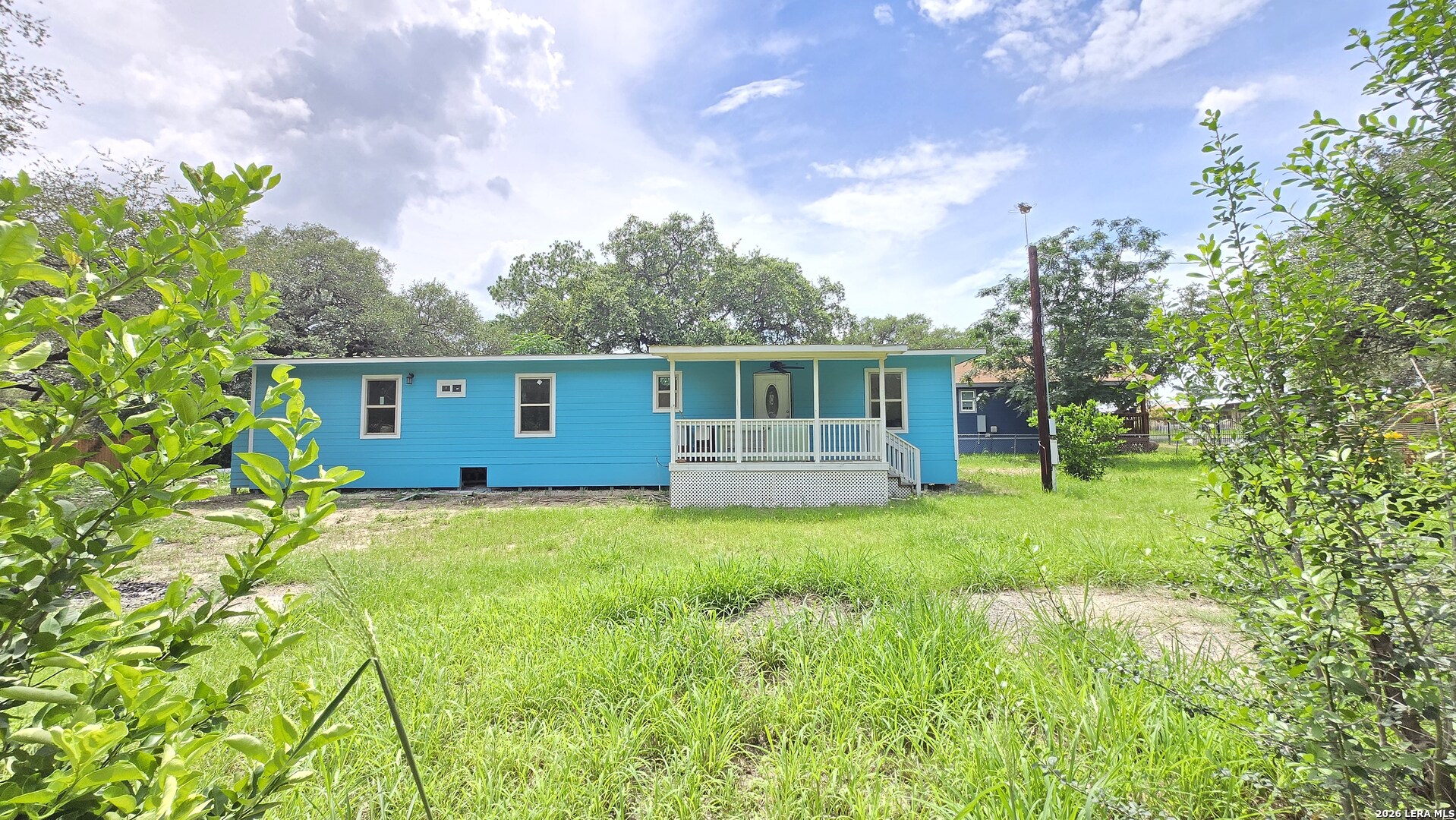 main property photo 3